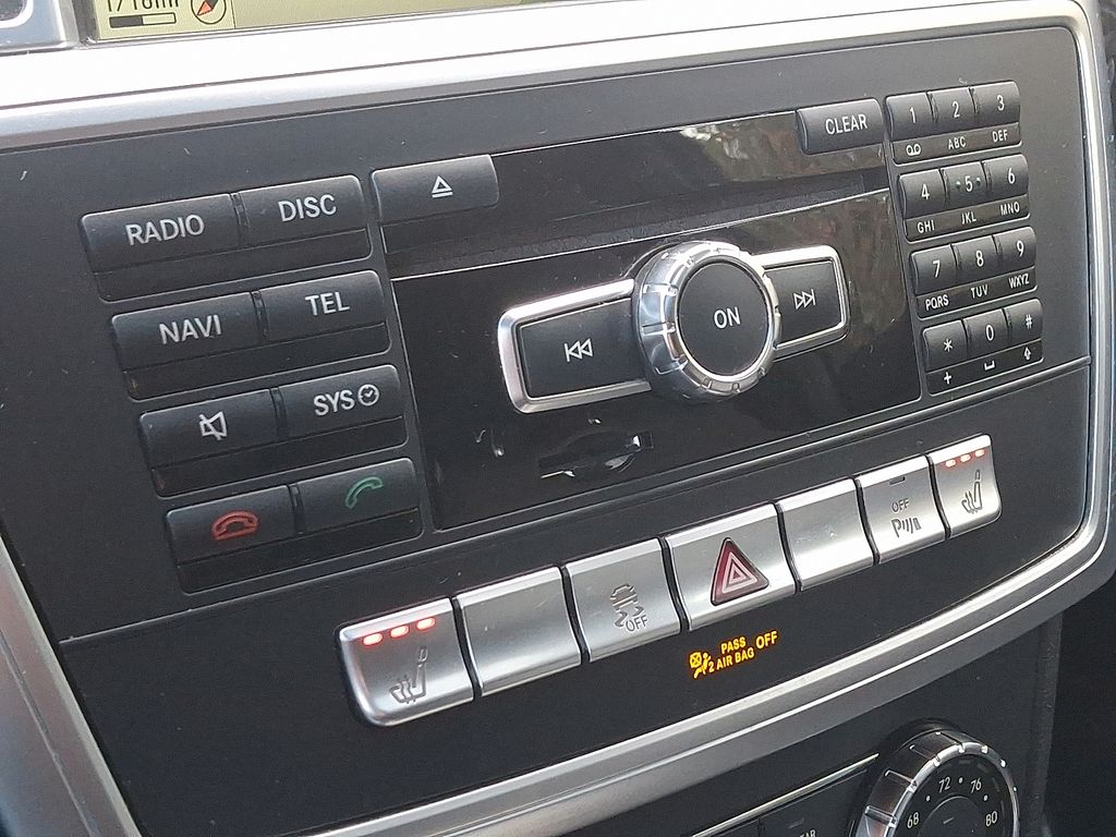 Thumbnail: 2016 Mercedes-Benz GL-Class - 17