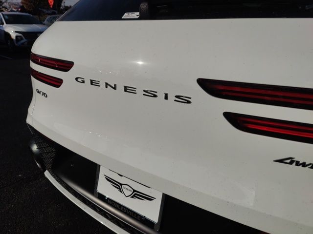 2025 Genesis GV70 Sport 12