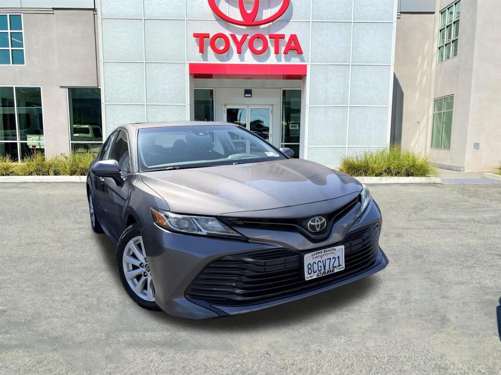 Used 2018 Toyota Camry LE with VIN 4T1B11HKXJU057751 for sale in Long Beach, CA