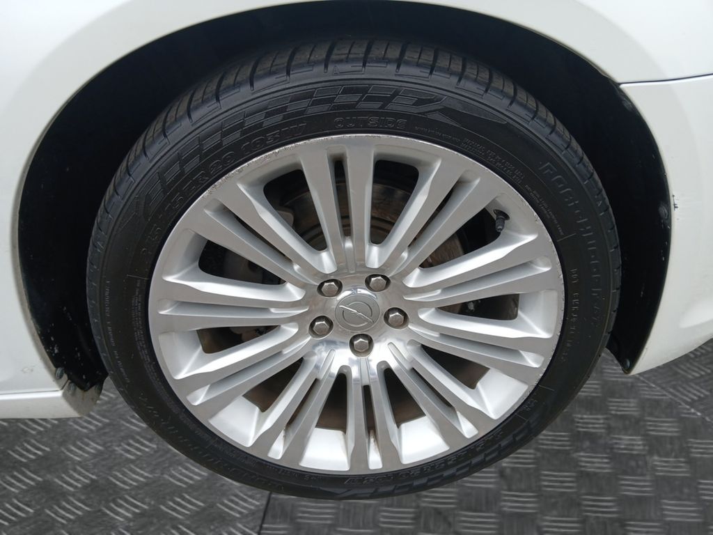 Used Car 2012 Chrysler 300  C Luxury Series For Sale Under $15,000 In Austin, Texas