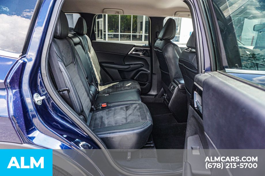Used 2024 Blue Mitsubishi SE image 24