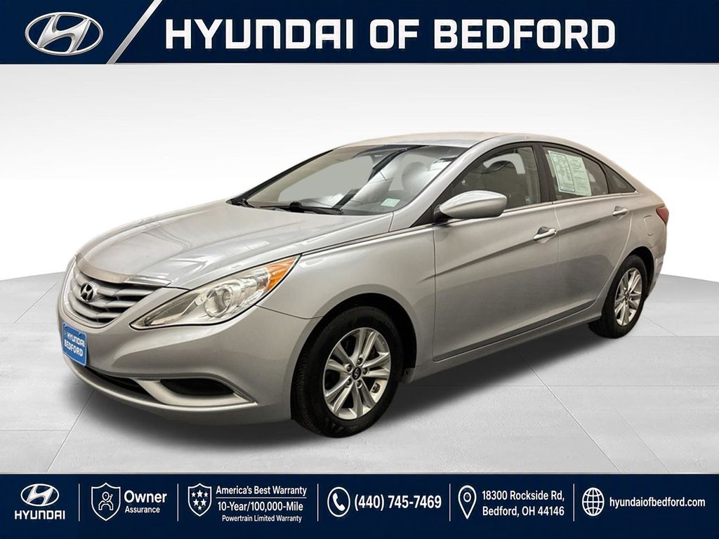 Radiant Silver Metallic 2012 Hyundai Sonata Sedan Front-Wheel Drive 6-Speed Automatic