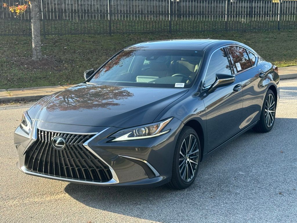 2025 Lexus ES 350 9