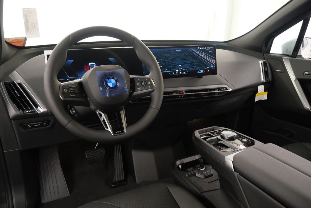 2025 BMW iX xDrive50 17