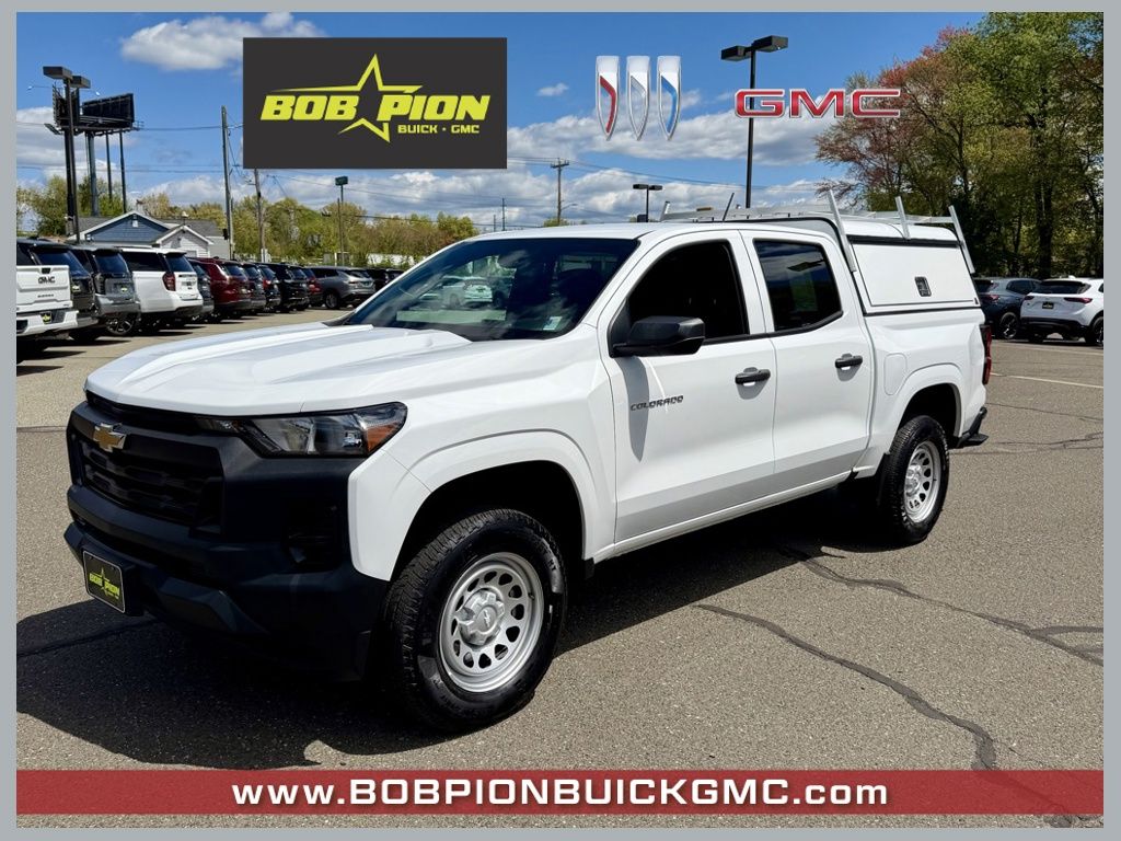 Summit White 2025 Chevrolet Colorado Work Truck Crew Cab RWD Pickup Truck 4X2 8-Speed Automatic