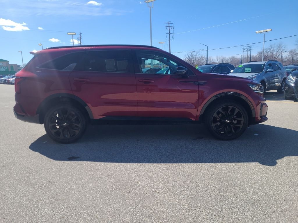 used 2021 Kia Sorento car, priced at $28,943