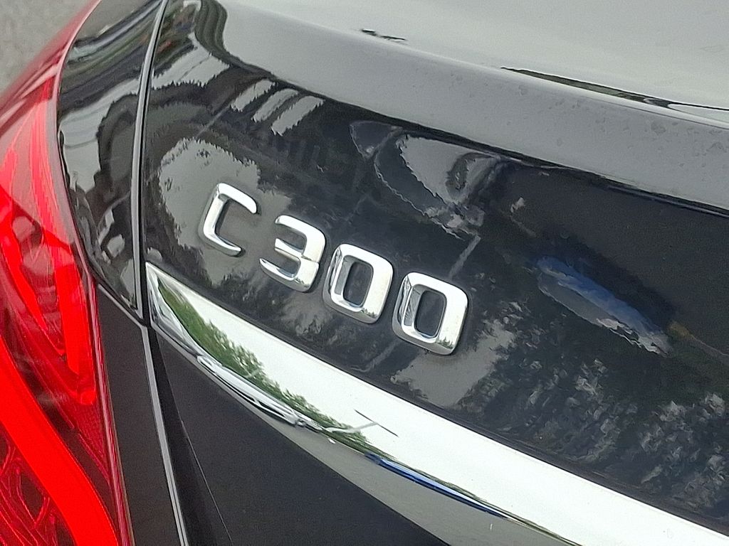 Thumbnail: 2015 Mercedes-Benz C-Class - 28