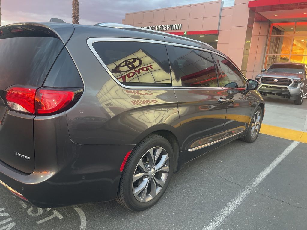 Thumbnail: 2020 Chrysler Pacifica - 8