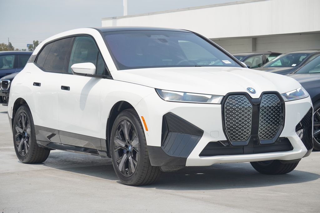 2025 BMW iX xDrive50 3