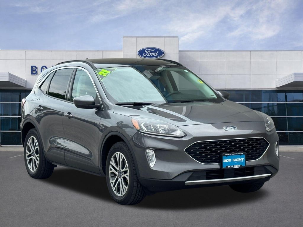 Used 2021 Ford Escape SEL with VIN 1FMCU9H65MUA28367 for sale in Kansas City