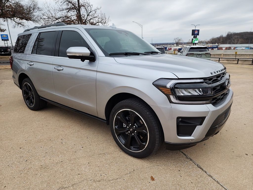 2024 Ford Expedition Limited photo
