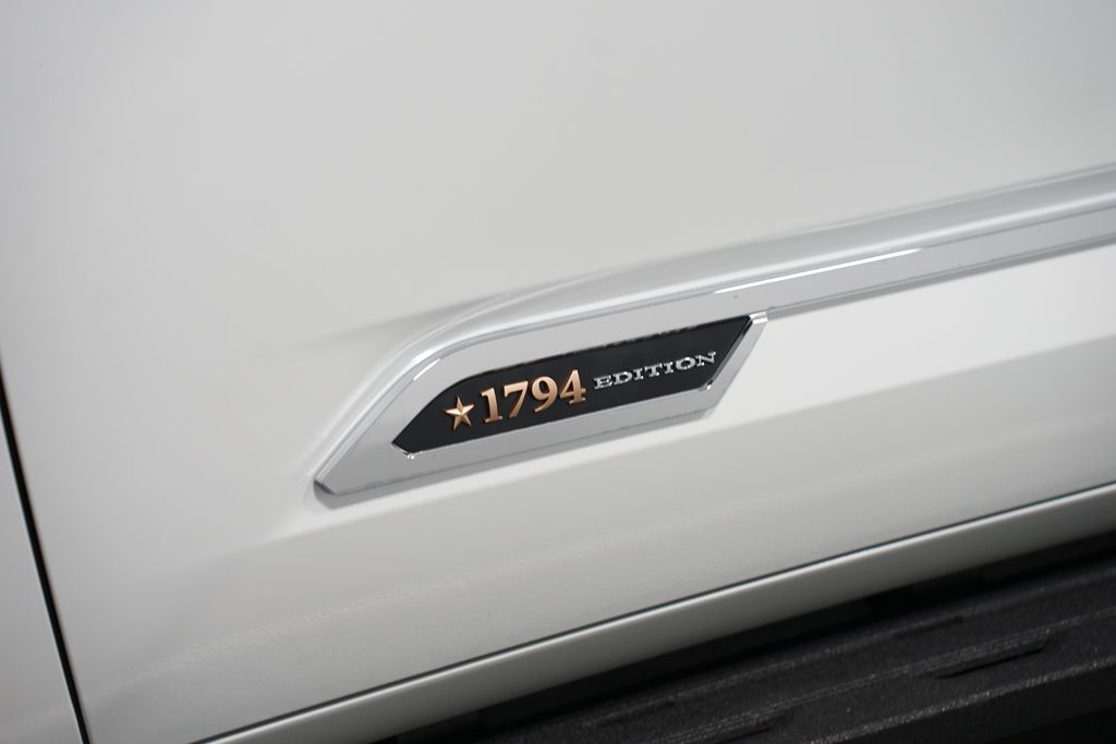 Thumbnail: 2025 Toyota Tundra - 6