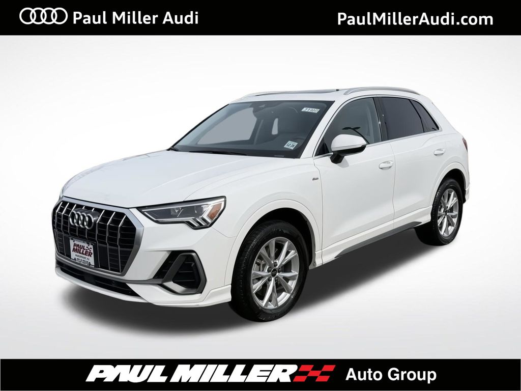 Glacier White Metallic 2024 Audi Q3 quattro Premium Plus S Line 45 TFSI SUV / Crossover All-Wheel Drive 8-Speed Automatic