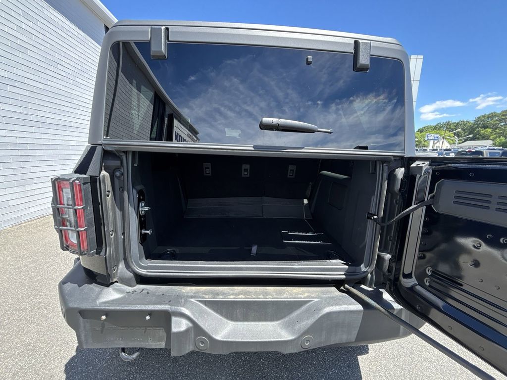 Used 2024 Shadow Black Ford Wildtrak image 20