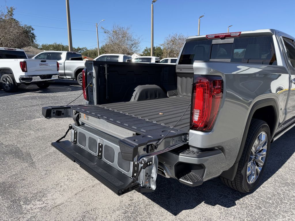 new 2025 GMC Sierra 1500 car, priced at $71,081