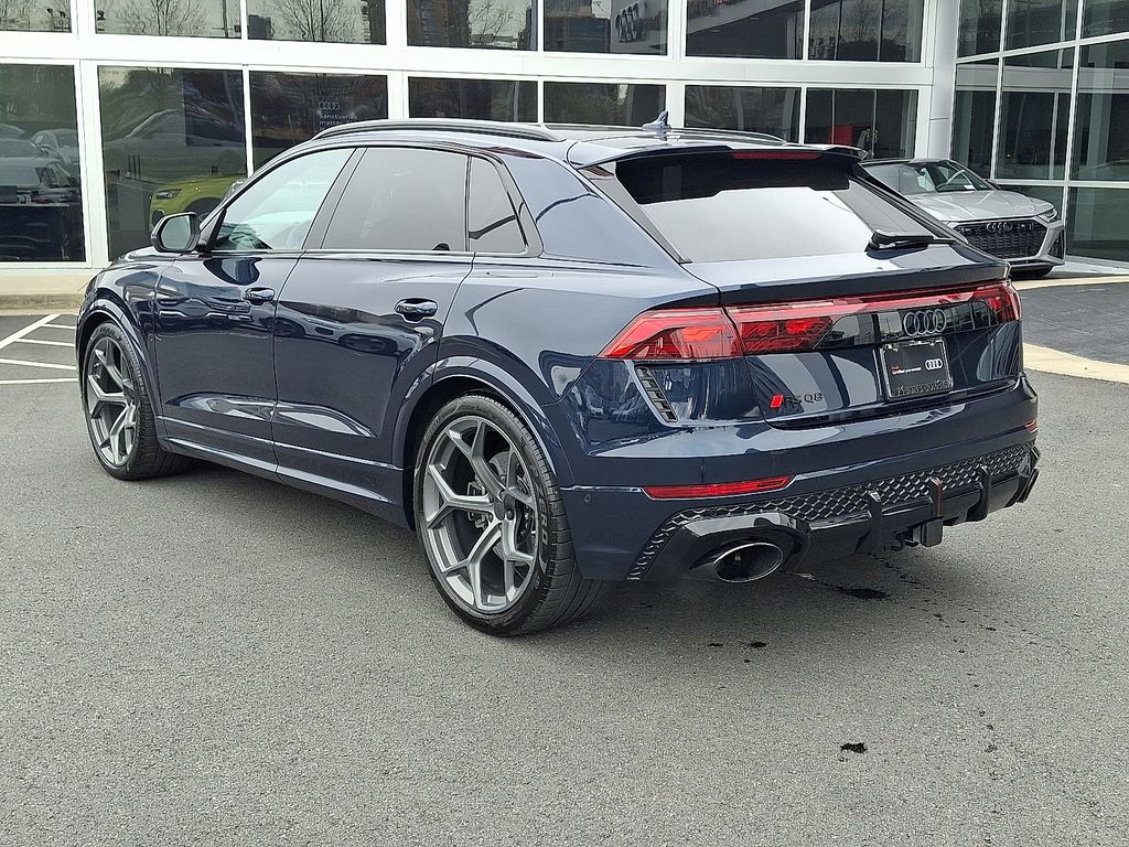 Thumbnail: 2026 Audi RS Q8 - 6