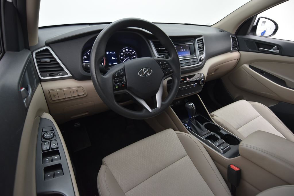 2016 Hyundai Tucson SE photo