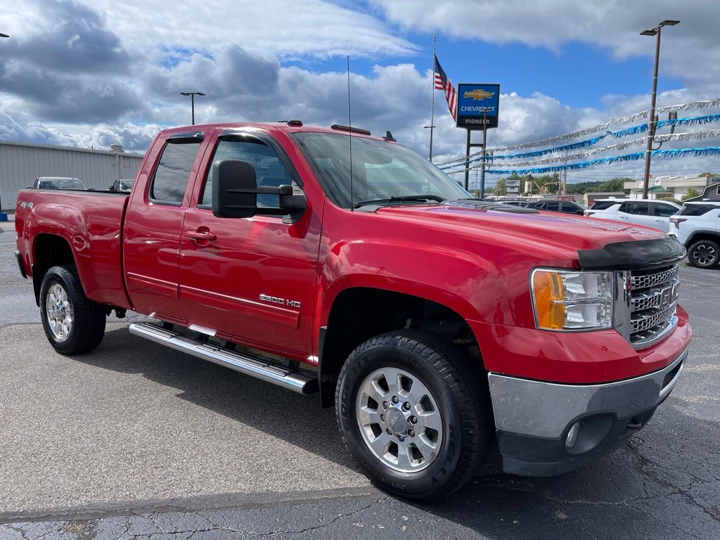 2013 GMC Sierra 2500HD SLT Ext. Cab SB 4WD