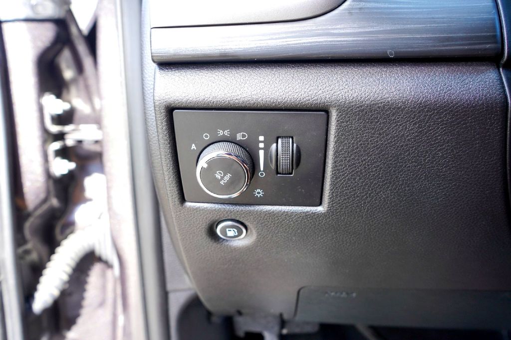 Used Car 2019 Jeep Grand Cherokee  Altitude For Sale Under $20,000 In Taylor, Texas