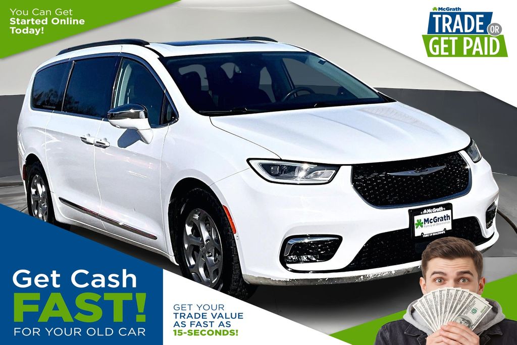 2022 Chrysler Pacifica Limited FWD