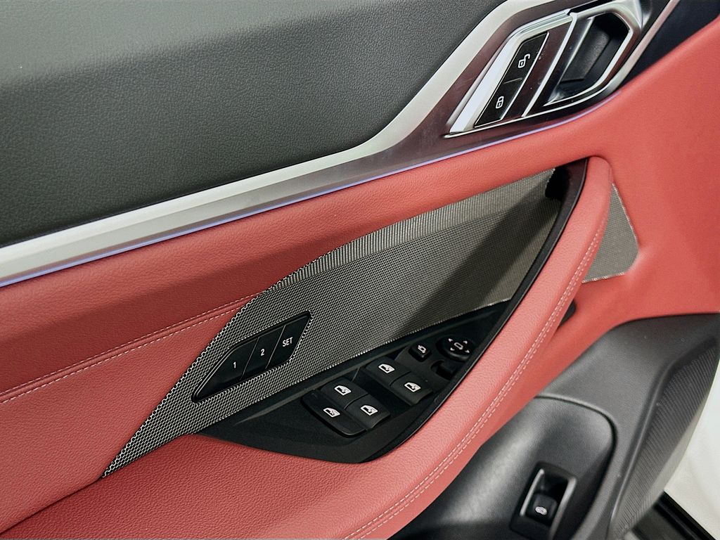 Thumbnail: 2025 BMW i4 - 20