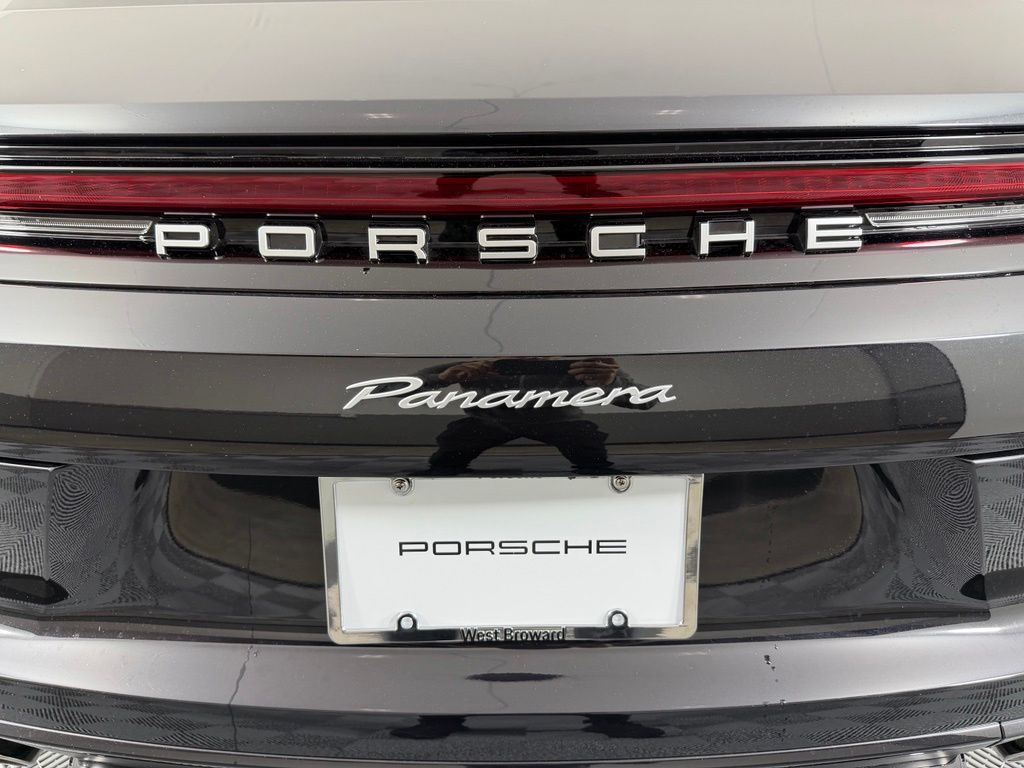 Thumbnail: 2026 Porsche Panamera - 14
