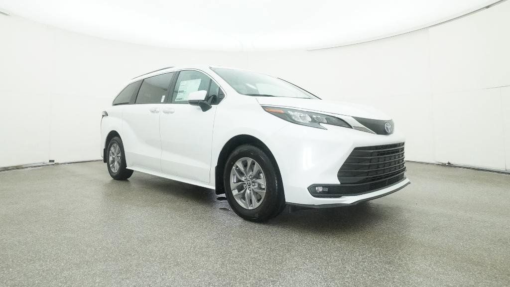 Thumbnail: 2025 Toyota Sienna - 27