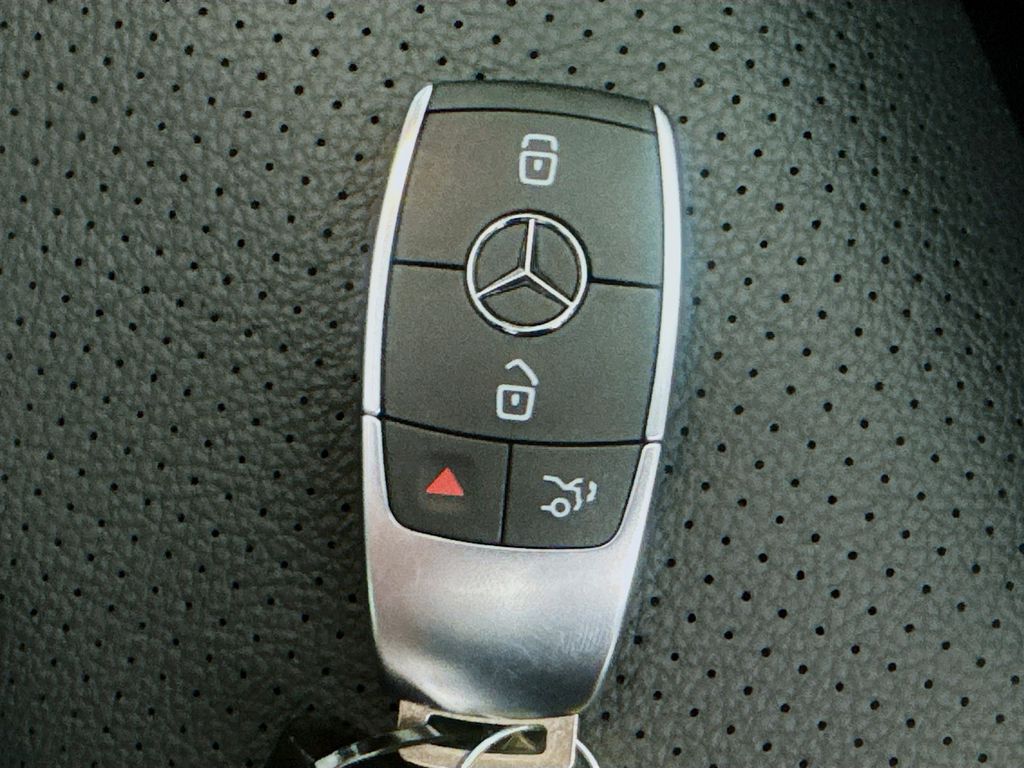 Used Car 2024 Mercedes-benz Gle  Gle 350 For Sale Under $60,000 In Austin, Texas