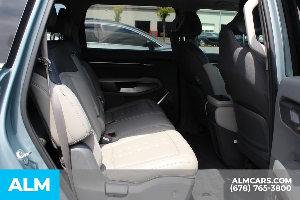 2024 Kia EV9 Wind photo 14