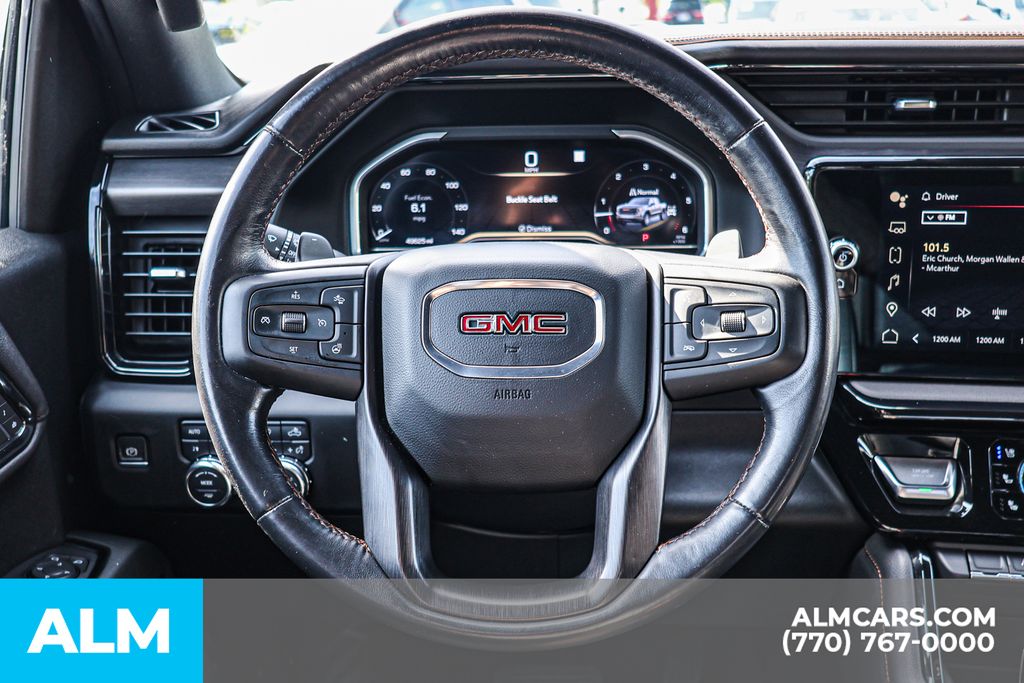 Used 2022 White GMC AT4 image 29