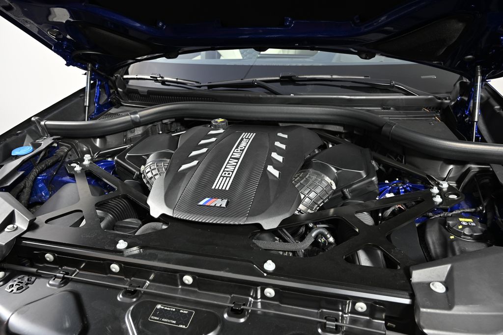 2022 BMW X5 M 27