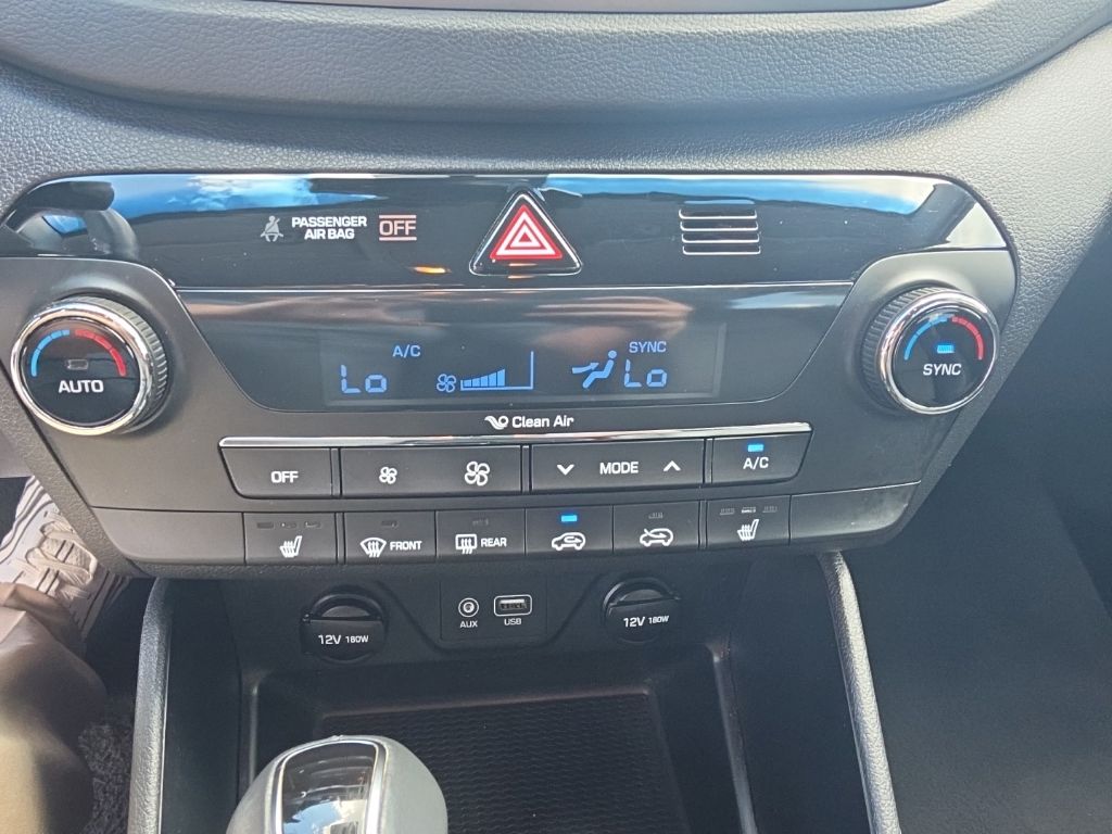 Used 2017 Silver Hyundai SE Plus image 22
