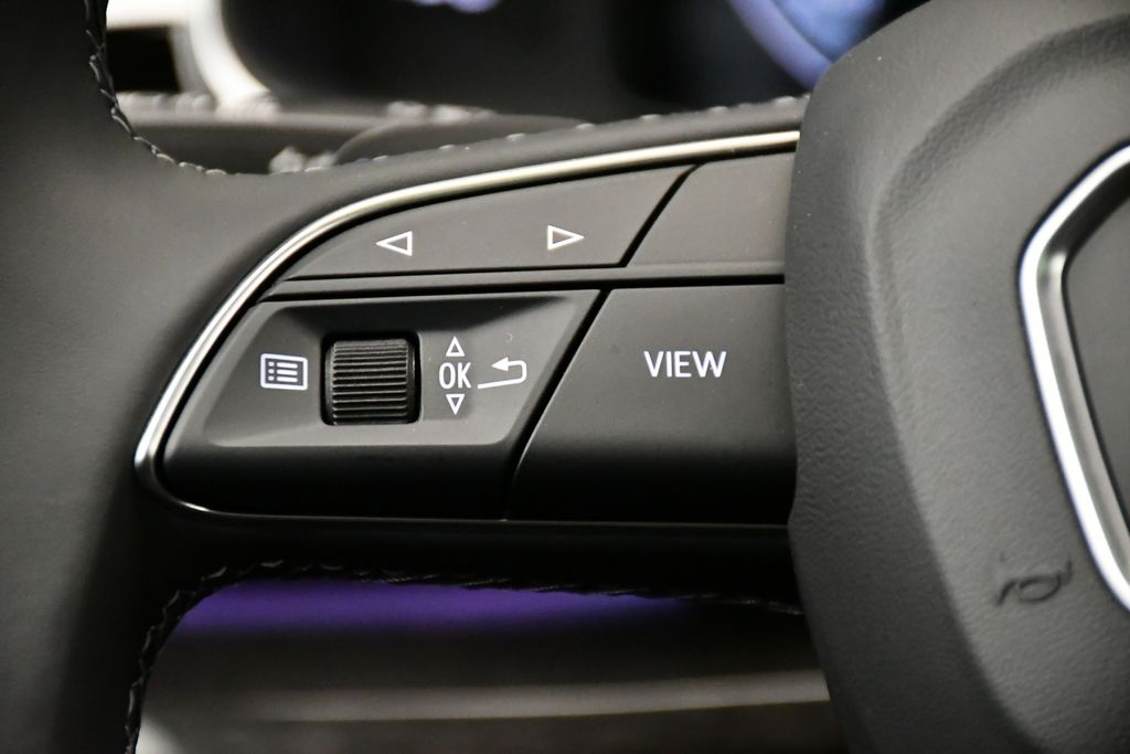 Thumbnail: 2026 Audi Q8 - 24