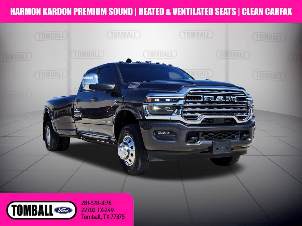 2025 RAM 3500 Limited Crew Cab LB DRW 4WD