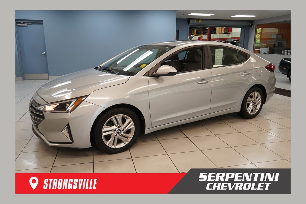 Stellar Silver 2020 Hyundai Elantra Value Edition FWD Sedan Front-Wheel Drive Continuously Variable Transmission