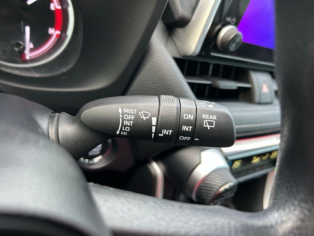 Thumbnail: 2024 Toyota RAV4 - 21