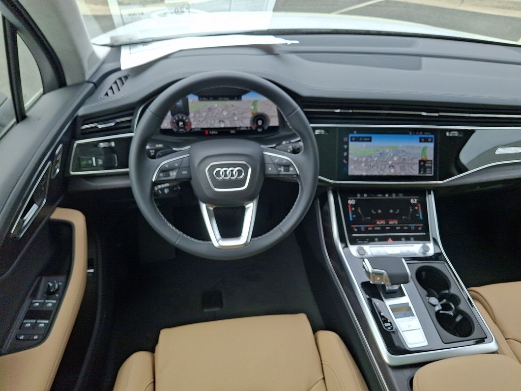 Thumbnail: 2026 Audi Q7 - 8