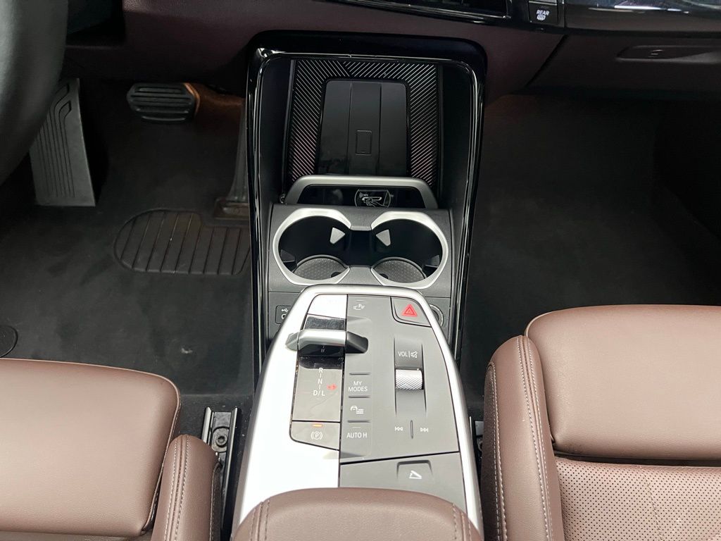 Thumbnail: 2024 BMW X1 - 12