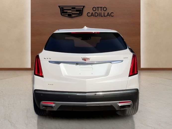 used 2023 Cadillac XT5 car, priced at $34,500