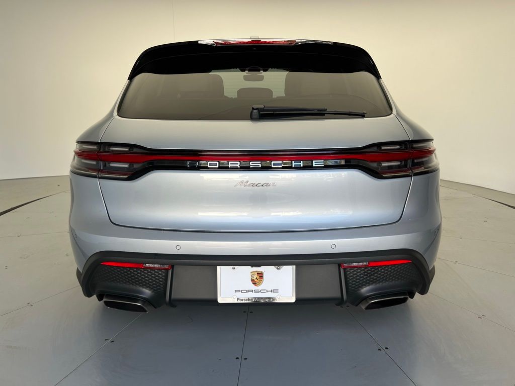 2023 Porsche Macan Base 6