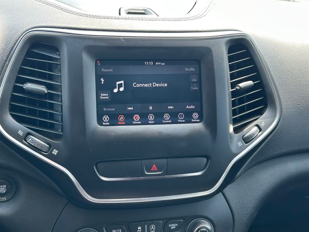 Used 2019 Jeep Cherokee SUV