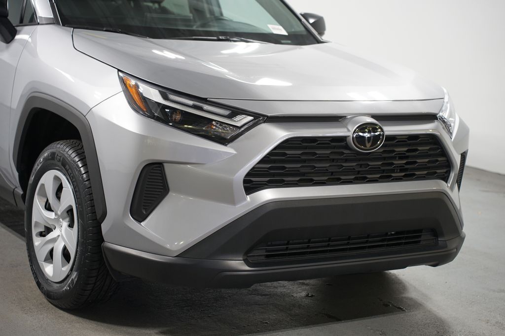 Thumbnail: 2024 Toyota RAV4 - 4