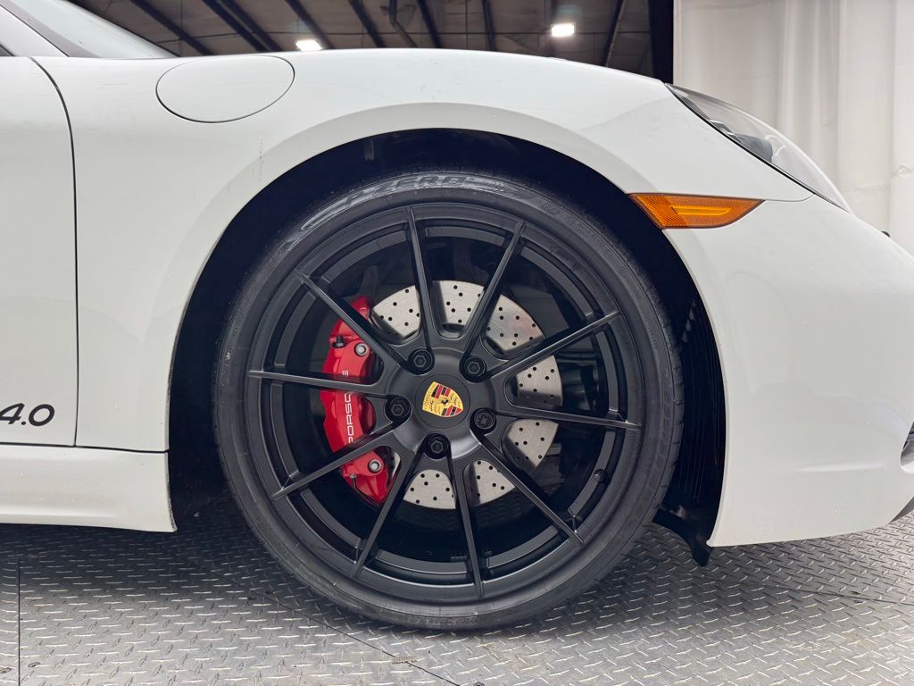 2025 Porsche 718 Boxster GTS 12
