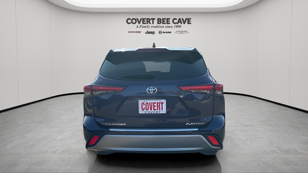 Used Car 2022 Toyota Highlander  Platinum For Sale Under $40,000 In Austin, Texas