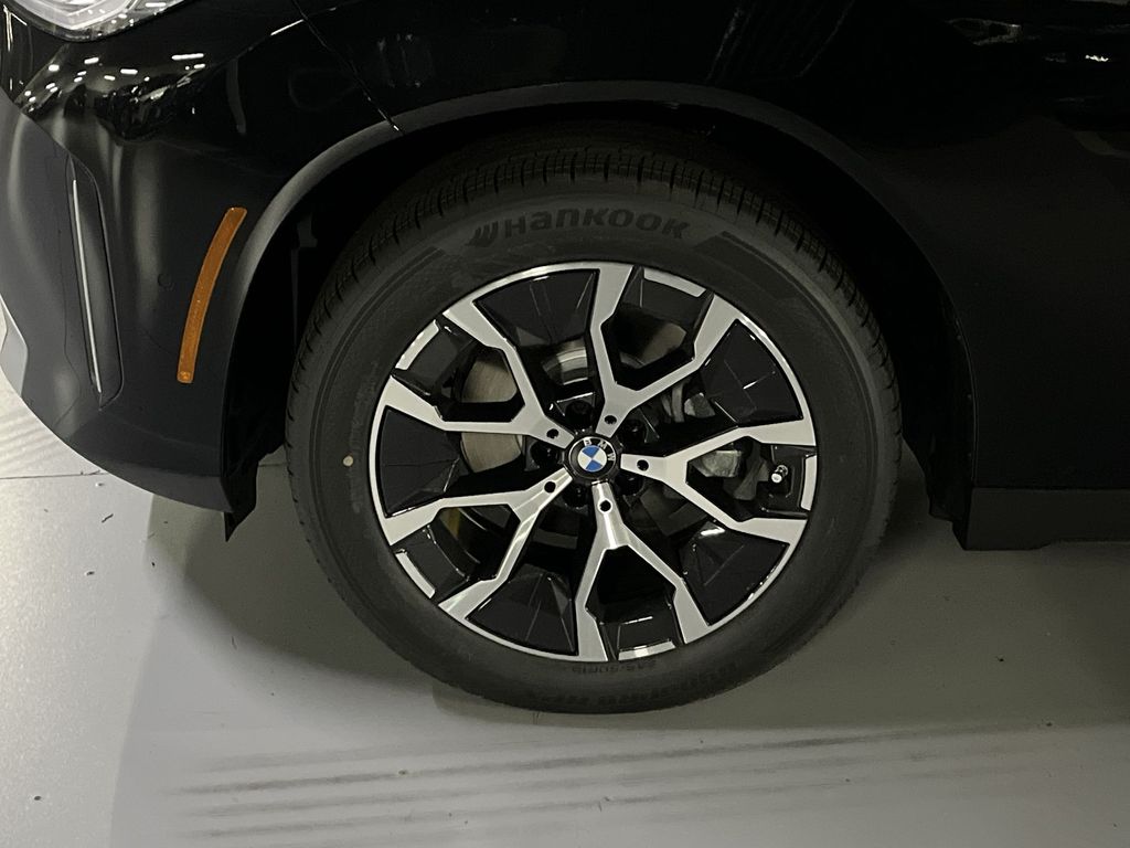 Thumbnail: 2026 BMW X3 - 10