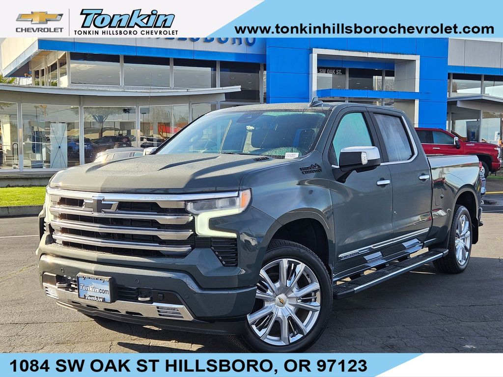 2026 Chevrolet Silverado 1500 High Country Crew Cab 4WD