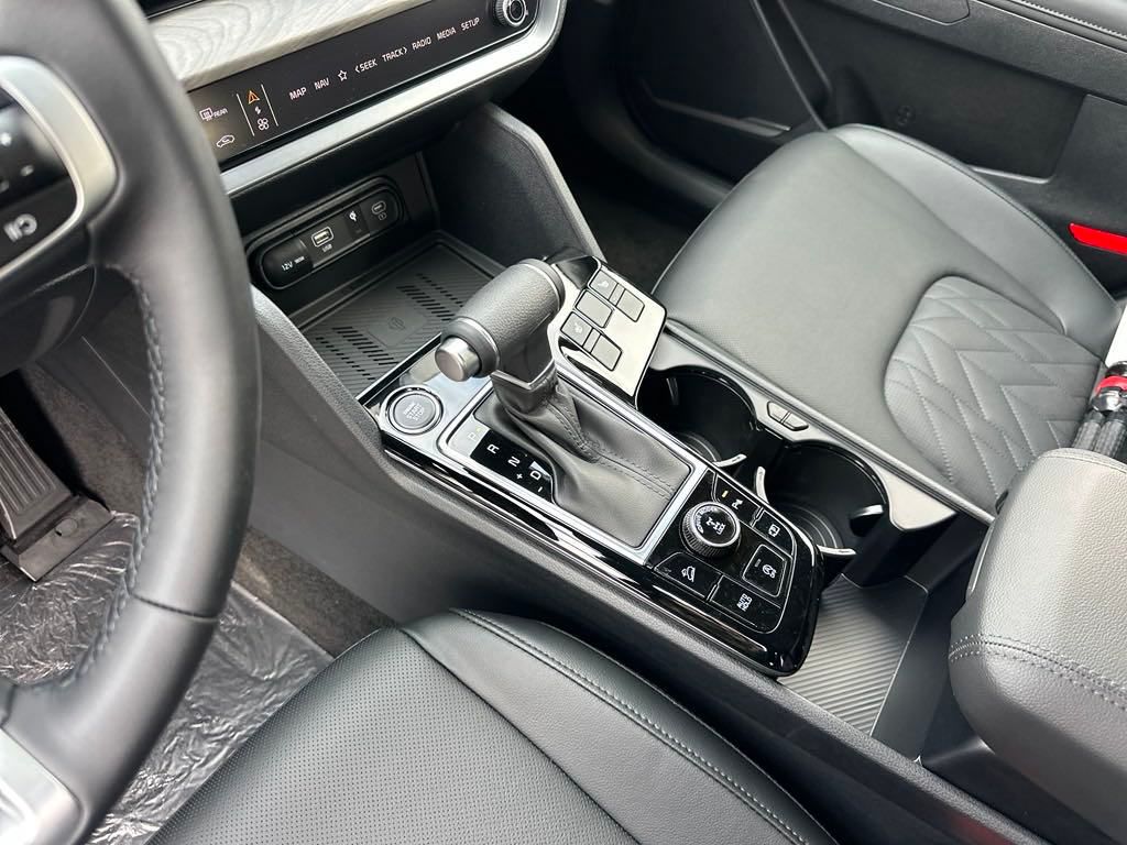 2025 Kia Sportage X-Line photo