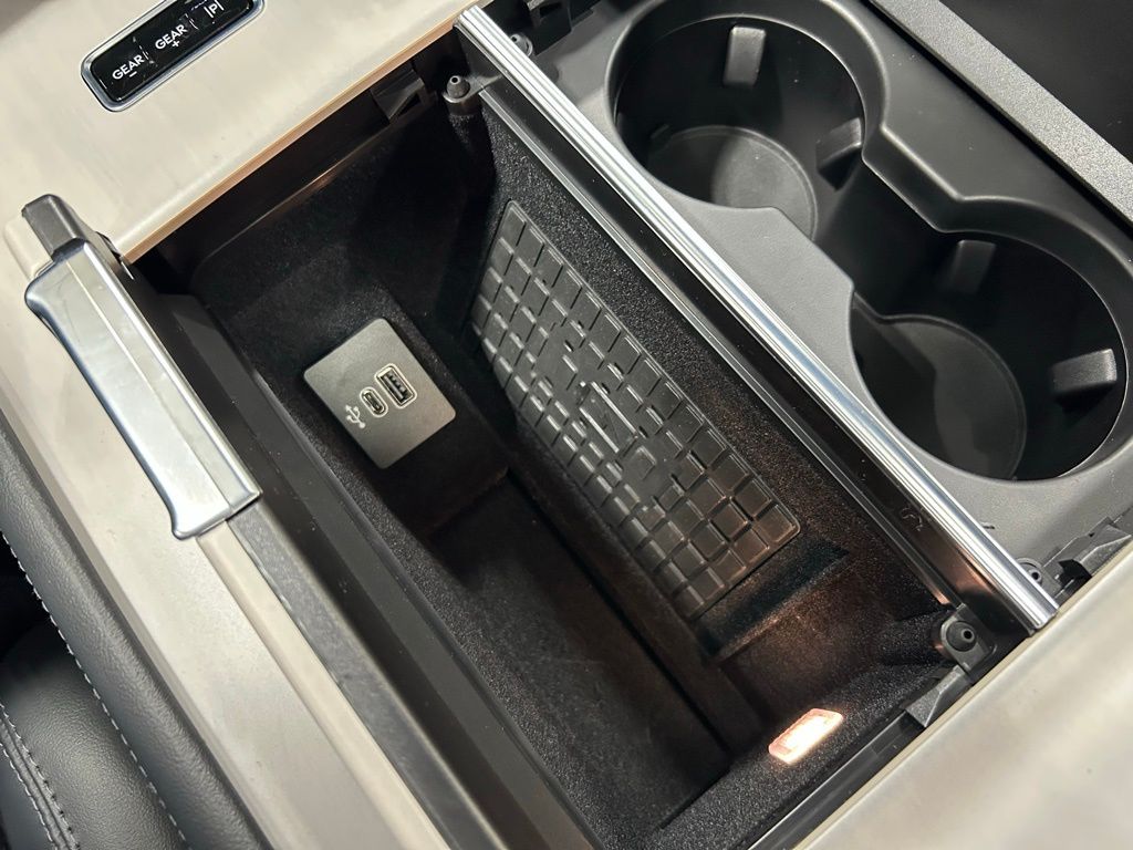 new 2026 Lincoln Navigator L car, priced at $108,402