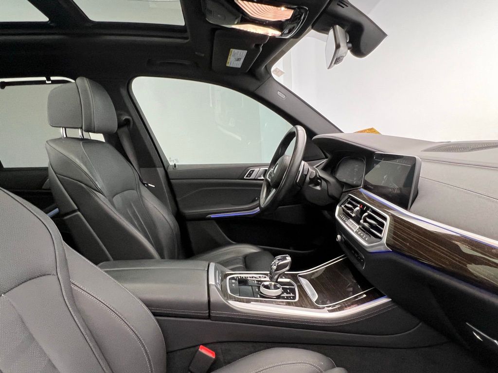 Thumbnail: 2021 BMW X5 - 6