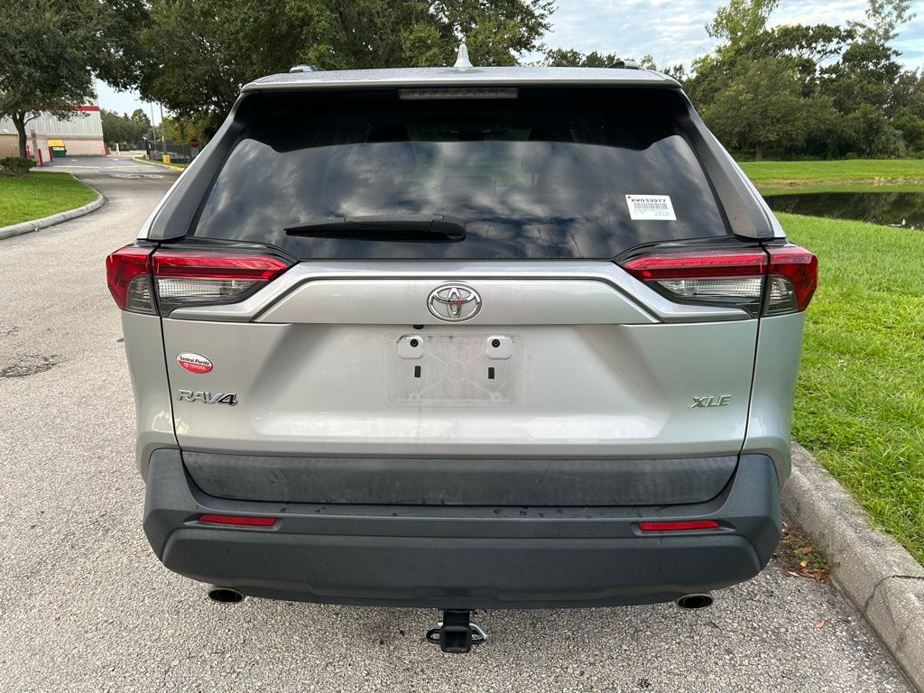 Thumbnail: 2019 Toyota RAV4 - 4